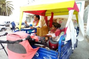 صادم بأكادير: أسرة متزوجة بلا عقد، مكونة من 4 أفراد “تسكن” وسط “تريبورتور”.(فيديو).