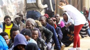 “وثيقة” تفجر فضيحة بناء معسكرات لإيواء اللاجئين بالمغرب، كحل لأزمة تعصف بأوروبا هذه الأيام.