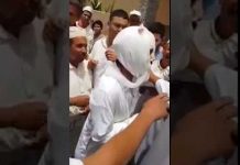 بالفيديو:هكذا فضح مصلون حيلة متسوّل يغطي وجهه وذراعه بالضمادات بهوارة