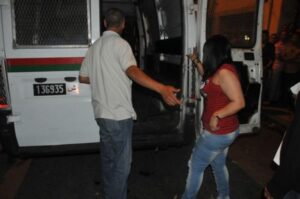 اعتقال سائق ضبط يمارس الجنس على عشيقته القاصر داخل شاحنة بطريق أكادير