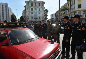 اعتقال أحد المتورطين في جريمة مقهى “لاكريم” من داخل سيارة أجرة، وهكذا حاول الفرار من قبضة الأمن