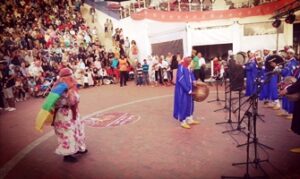 أجواء اليوم الثاني من المهرجان الافريقي للفنون الشعبية بأكادير