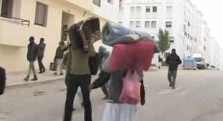 تيزنيت تستقبل المهاجرين الأفارقة المرحلين من مدن الشمال