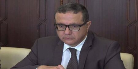 اللحظات "العصيبة" التي عاشها الوزير بوسعيد قبل صدور بلاغ الديوان الملكي القاضي بإعفائه