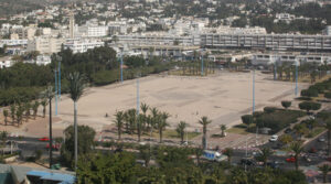 متشردون يضايقون السياح بأگادير.. أمام أعين الجهات المعنية