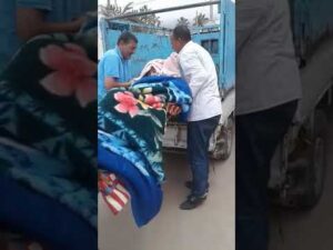 بالفيديو:في غياب سيارة الإسعاف…نقل مريض إلى المستشفى بواسطة “هوندا” في مدينة سيدي إفني يثير ضجة كبيرة