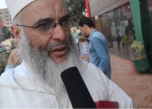 “ستار الكعبة” و انتقاد حكام السعودية، تدفع وزارة التوفيق إلى توقيف خطيب جمعة.