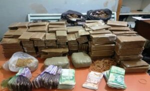 شرطة أكادير تقع على صيد ثمين من الممنوعات، و هذه حصيلة العملية: