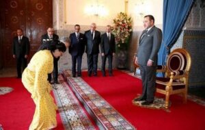 اللائحة الكاملة للسفراء الجدد الذين عينهم الملك.