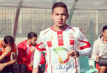 حسنية أكادير يتعاقد مع هذا اللاعب لثلاثة مواسم