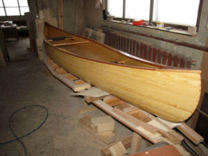 الأمن يفكك مصنعا سريا لصناعة قوارب الهجرة غير الشرعية بالداخلة