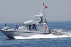 مثير:هكذا طارد الدرك الملكي“فونطوم مارتيل” المخصص لنقل “الحراكة”، وأجبره على الفرار إلى عرض البحر