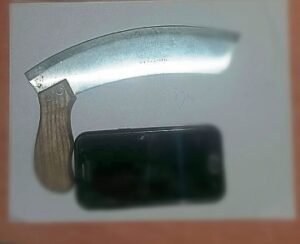 أكادير : نذاء استغاثة من فتاة ينتهي باعتقال سارق الهواتف المختبئ في الخلاء.