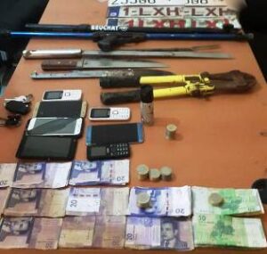 أكادير: وضع حد لنشاط عصابة “الأخوين” المتورطة في قضايا إجرامية خطيرة، وهذا ما حجز بحوزتهما: