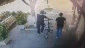 الكريساج بالعلالي في واضحة النهار..