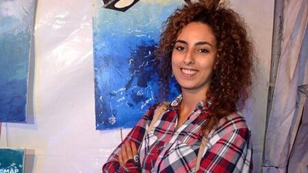 مير اللفت:معرض للفن التشكيلي يحتفي بالبحر