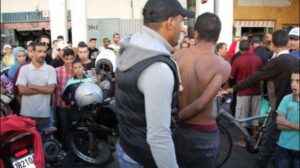 رجال الحموشي يطلقون الرصاص على كلب شرس هاجم الشرطة لحماية صاحبه من الاعتقال