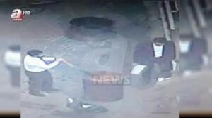 شاهد كيف تم إحراق أوراق داخل القنصلية السعودية في تركيا بعد مقتل خاشقجي