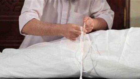 ما قاله رسول الله (ص) عن حرمة جسد الميت.