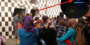 ضبط امرأة تصور النساء عاريات داخل حمام شعبي، وتفتيش هاتفها يكشف عن مفاجآت كبيرة