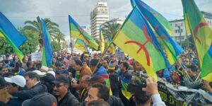 احتجاجات أهل سوس تؤتي أكلها:أخنوش يجتمع بالمحتجين، والداخلية تستجيب.