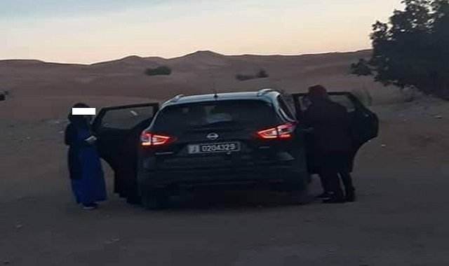 عدسة فاضحي الفساد تلتقط سيارة رئيس جماعة، وظفها عبد الله أودادن للإستجمام بمنطقة سياحية رفقة العائلة الصغيرة.