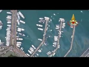 شاهد مشاهد الدمار الواسع في إيطاليا بسبب الفيضانات