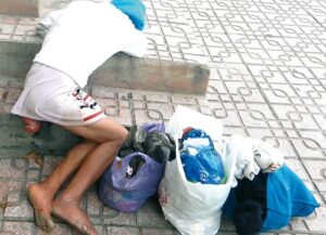 إدانة مشردة أنجبت رضيعا من مشردين بسنتين سجنا نافذا