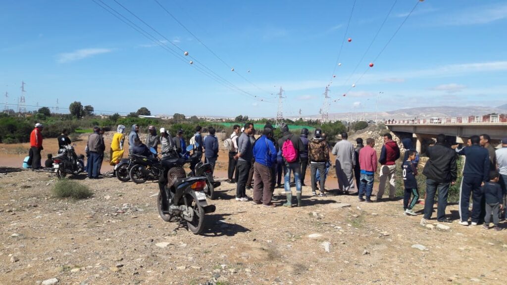 عااجل بالصور والفيديو:واد سوس يبتلع طفلا و السلطات تواصل البحث عن جثته