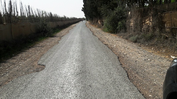 +صور: مواطنون يسائلون مسؤولي اشتوكة أيت باها عن نصيب طريق من المبادرة للتنمية البشرية .