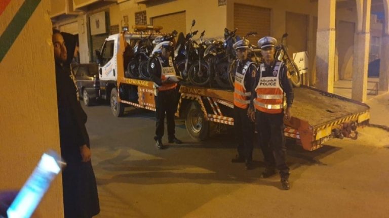 أولاد تايمة: الحملات الأمنية ضد الدراجات النارية متواصلة وغياب تام للشرطة الإدارية والسلطة المحلية لتحرير الشوارع من الباعة المتجولين