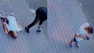 بالفيديو: عصابة تسرق هاتف شاب وتتركه في حالة حرجة