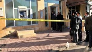 اعتقال إطار معزول بعد محاولة سرقة وكالة للقروض تحت التهديد باستعمال السلاح.