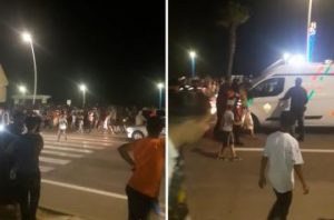 تجمهر المواطنين بعد محاولة شاب اختطاف أربعة أطفال . (فيديو)