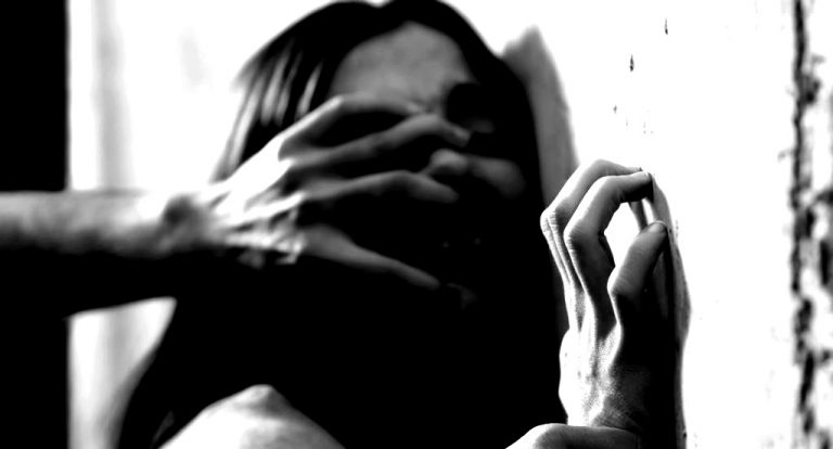 فطنة شاب تنقد فتاة من الاختطاف والإغتصاب بأعجوبة في اشتوكة ايت بها.