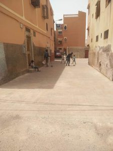 إنزكان: بعد البلجيكيات بتارودانت، مهاجرون أفارقة ينظفون شوارع أيت ملول والأمر يثير الكثير من الجدل 1 FB IMG 1565265924754