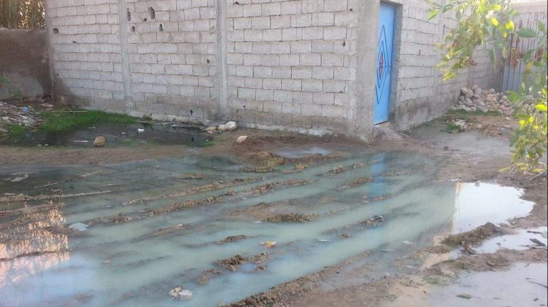 أكادير: مخلفات الصرف الصحي لحمام شعبي تحول حياة الساكنة إلى جحيم + “صور”