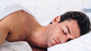 ملابس تتعقب نظام التنفس وضربات القلب خلال النوم