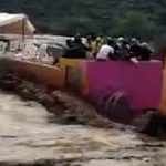 شرطية تنهار بعدما وضعت حدا لحياة تلميذ في 13 من العمر.