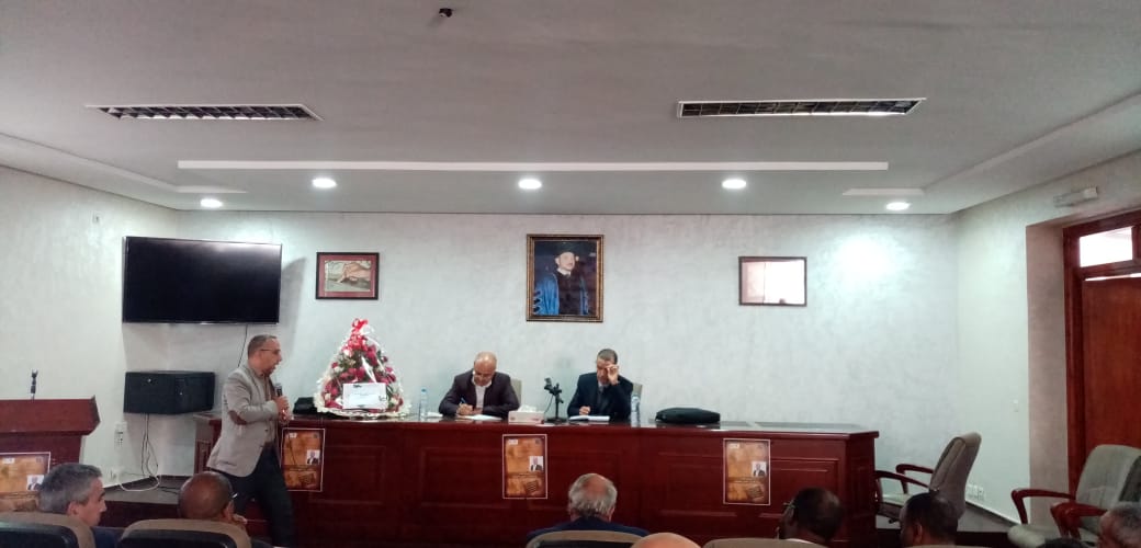 أكادير: الدكتور أرفاك يحلل منهجه انطلاقا من موضوع الواحة