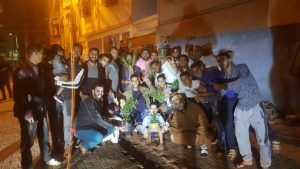 إنزكان: إبداع من نوع جديد بغرس الأشجار يعجل بإصلاح ما أفسده الزمن وسط الجرف بعد واقعة عيد ميلاد حفرة. (+فيديو) 10 إنزكان