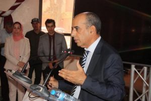 سرقة عامل إقليم خلال صلاة الجنازة على نجل أول رئيس حكومة في المغرب بعد الاستقلال.