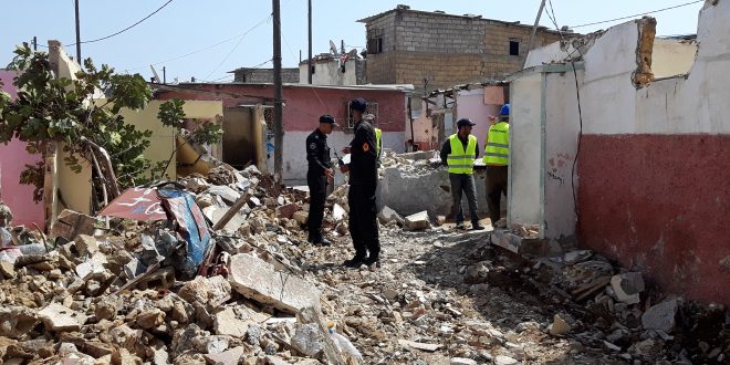 إعفاء المستفيدين من إعادة إيواء دور الصفيح أو “المباني الآيلة للسقوط”، من واجبات التسجيل أثناء شراء العقارات.