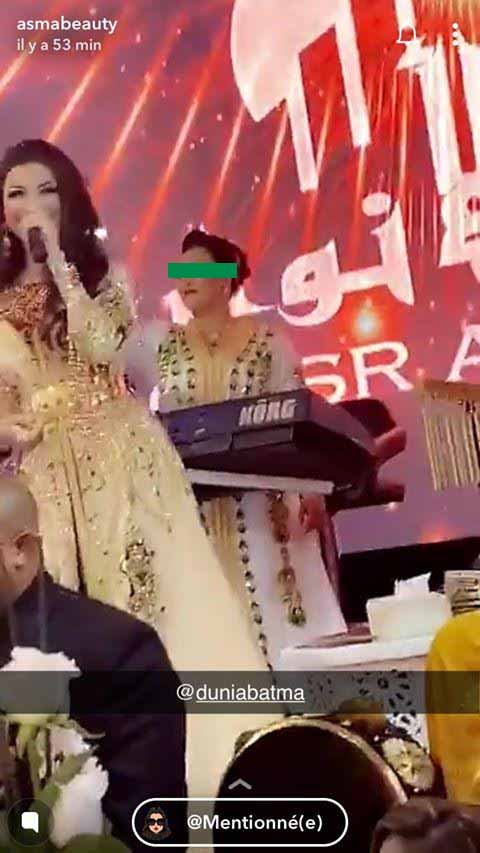 بالصور: دنيا باطما تغني بعرس مغربي جراء منعها من السفر بسبب "حمزة مون بيبي"
