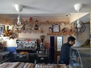 بيتزيريا عين السخونة 11