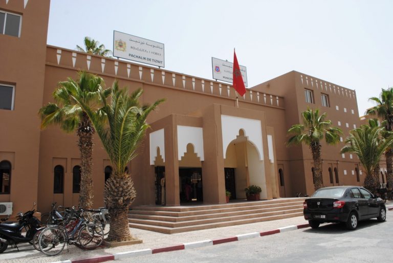 تيزنيت: الجماعة تتخد تدابير واجراءات هامة للتخفيف من الآثار الاجتماعية والاقتصادية والصحية لأزمة كورونا على الفقراء والمعوزين