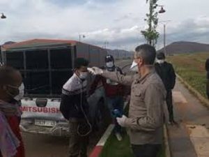 ويستمر هجوم المتهورين على جهة سوس ماسة بعد توقيف سيارة أخرى قادمة من بؤرة فيروس كورونا 8 téléchargement 23
