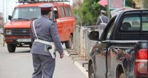 حرب المتهورين...استنفار كبير بعد توقيف 4 أشخاص على مثن سيارة قادمة من بؤرة فيروس كورونا بإتجاه أكادير 3 توقيف 40 متهورا