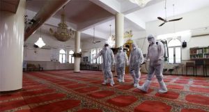 مواطنو أكادير يعودون بكثافة لأداء أول صلاة جمعة في أجواء روحانية بعد ستة أشهر من إغلاق المساجد. 3 أكادير المساجد
