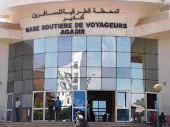 المحطة الطرقية بأكادير : إقبال للمسافرين وغياب حافلات النقل في أول أيام تخفيف الحجر